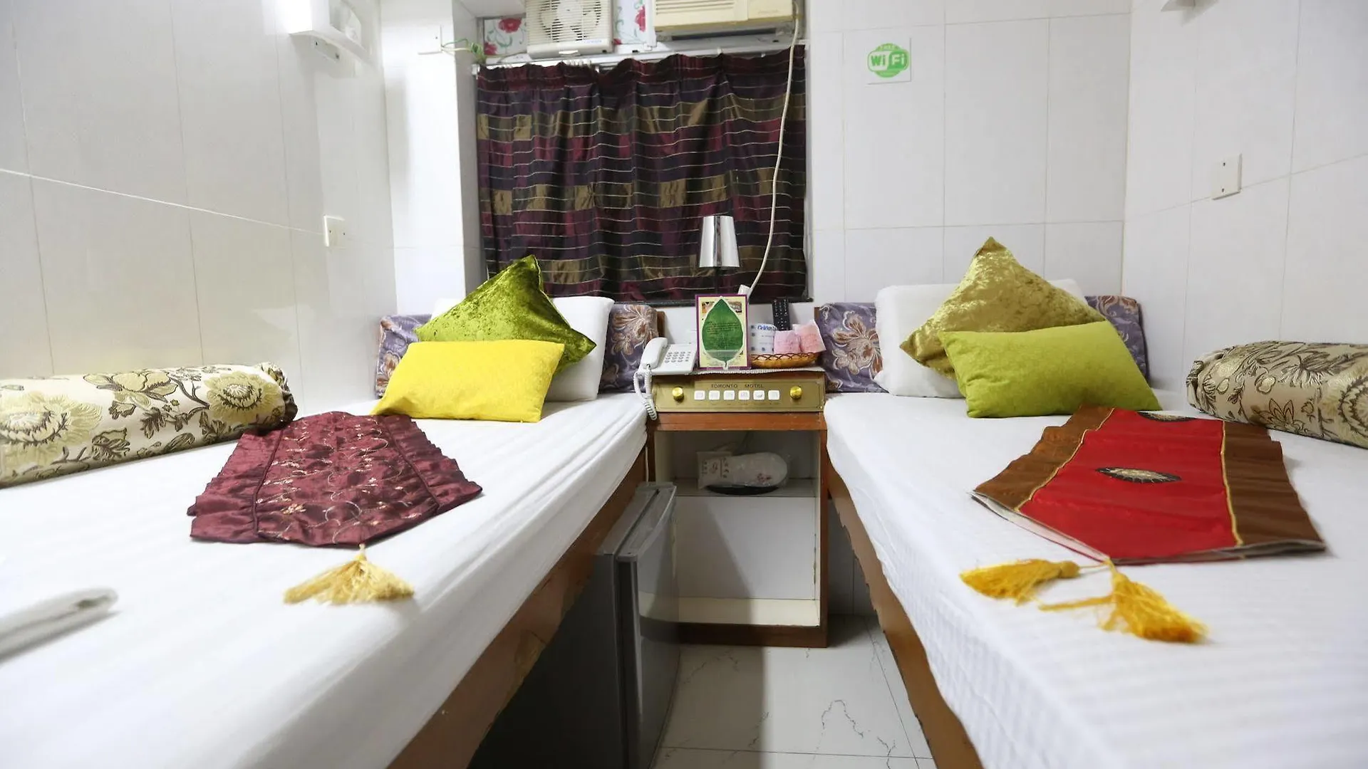 Kamal Deluxe Hotel Hong Kong Guest house